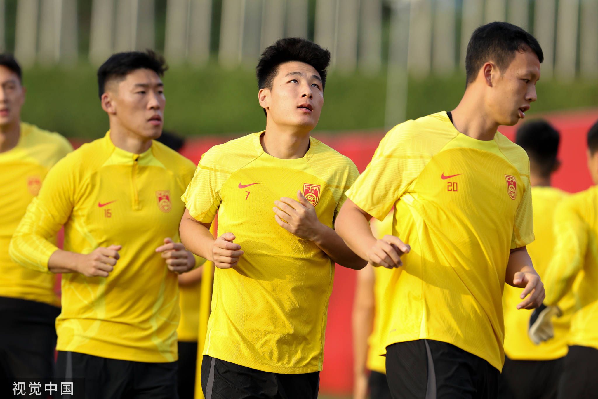 如果这事发生在其他球员身上，我不知道他们是否会再踢球。